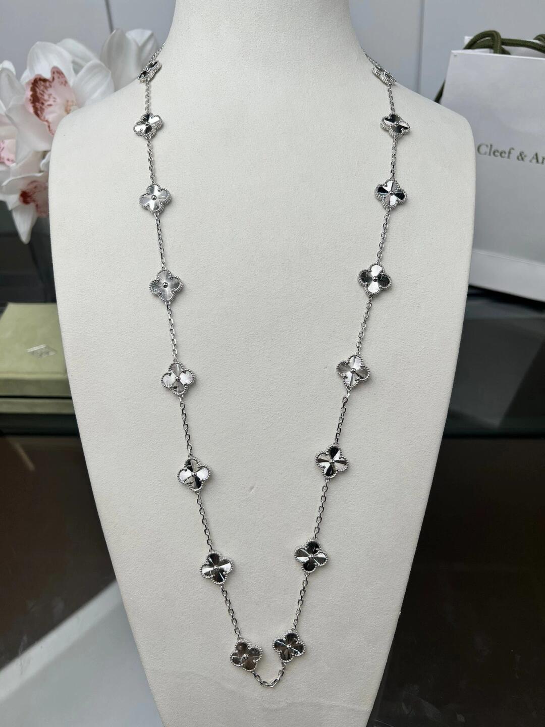 [Kismet Jewels ]CLOVER 20 MOTIFS  LASER SILVER